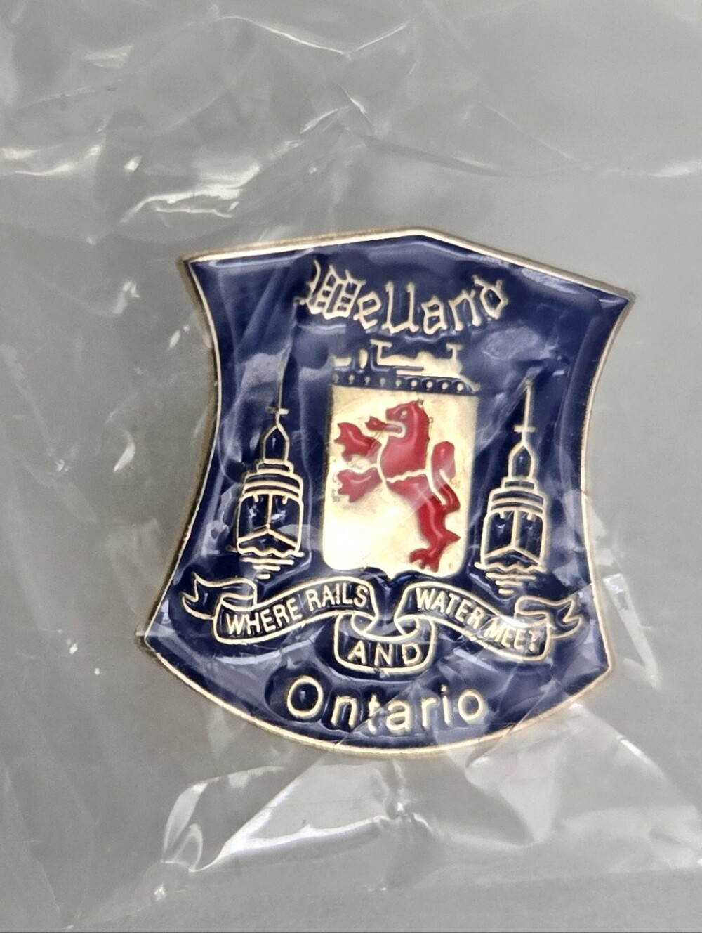 Vintage Ontario Welland Souvenir Enamel Crest Lapel Pin Gold-tone New & Sealed